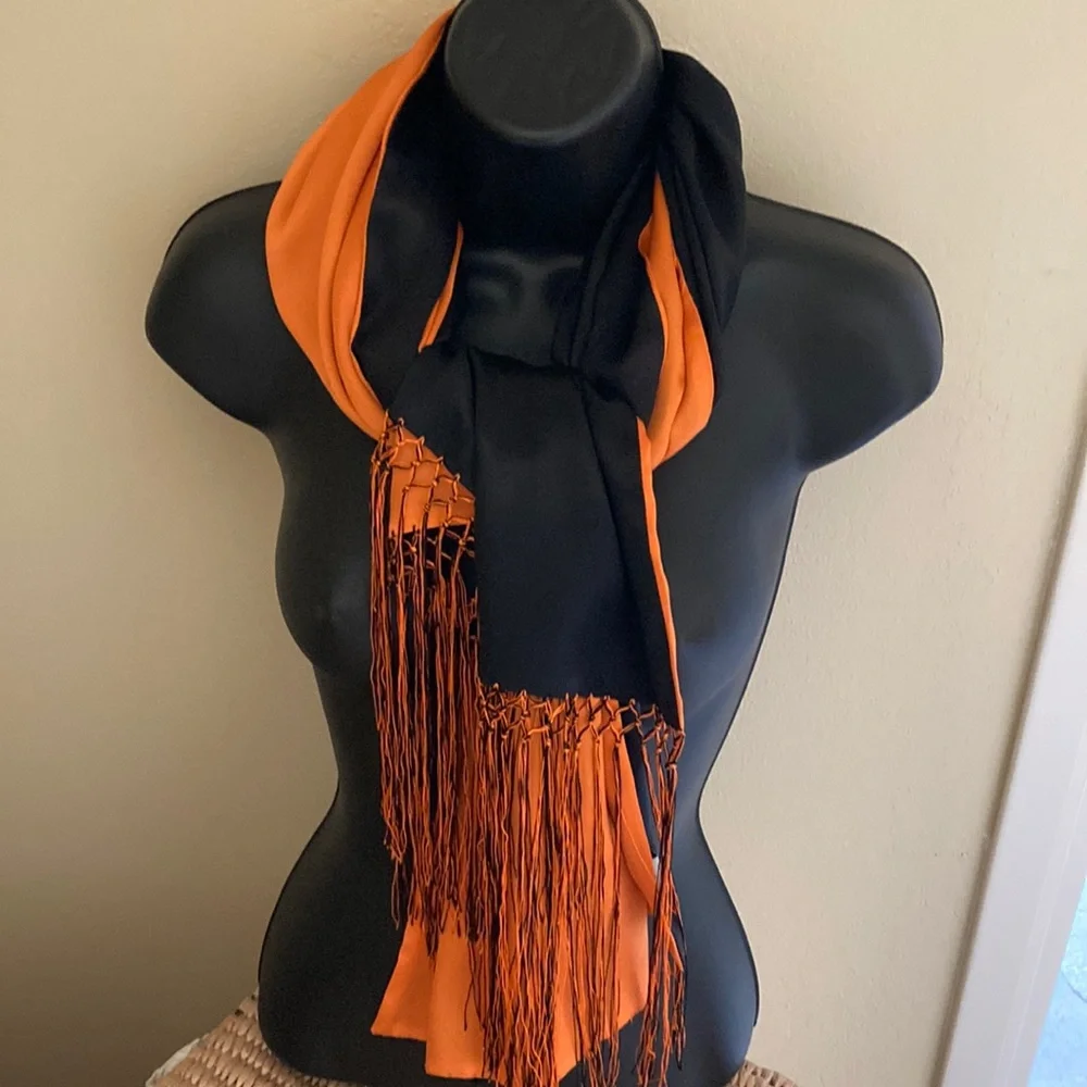 Scarf - Picture 1 of 3